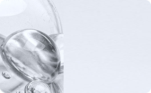 Chirality Technology: Highly refined ingredients designed to maximize results while helping minimize irritation. Background shows abstract, clear fluid droplets.