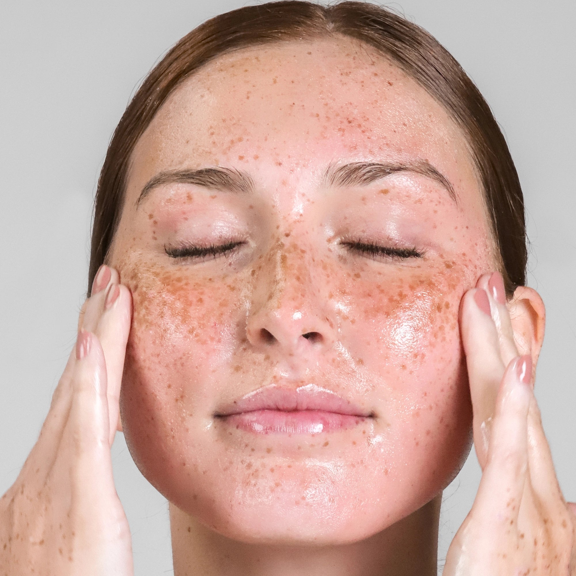 Skin Essentials Discovery Kit - C O S M E D I X